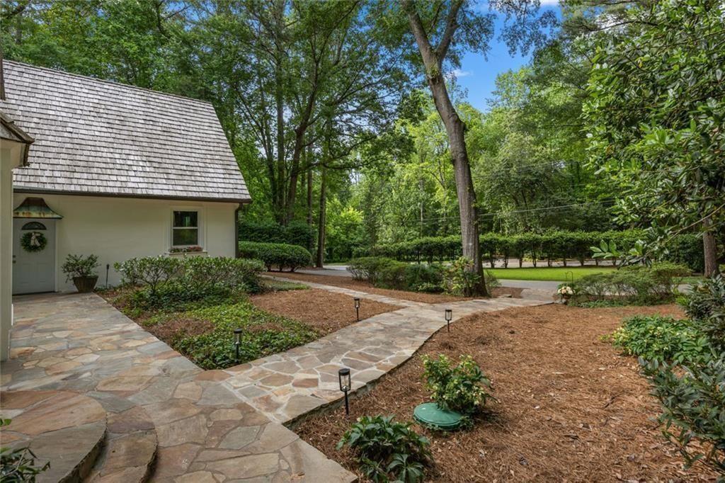 1260 Heards Ferry Road Northwest Sandy Springs, GA 30328 - Photo 5 of 73