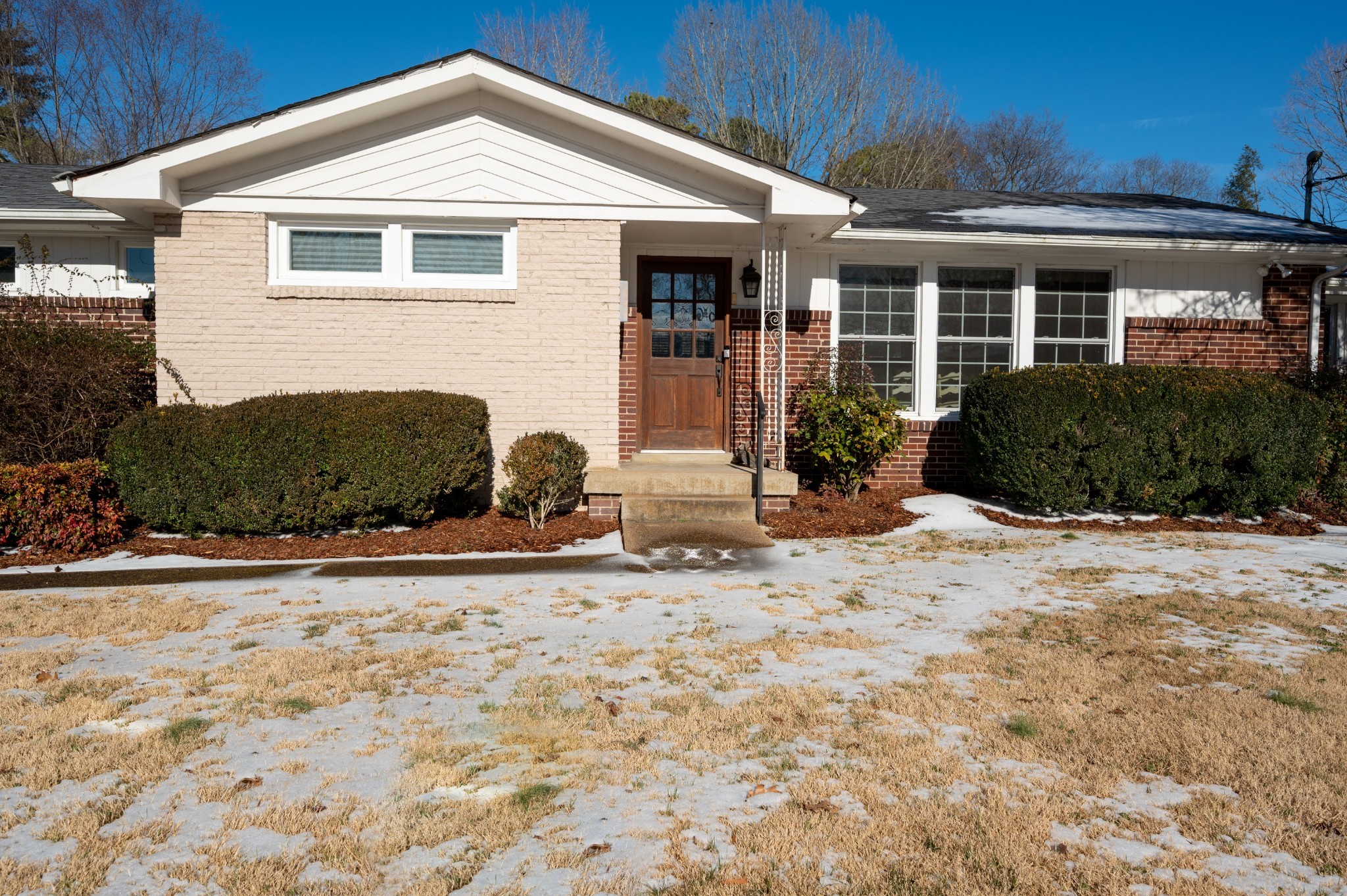 1208 Davidson Road Nashville, TN 37205 - Photo 1 of 30 a front view of a house with a yard