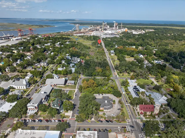 $474,900 | 323 North 8th Street, Fernandina Beach, FL 32034