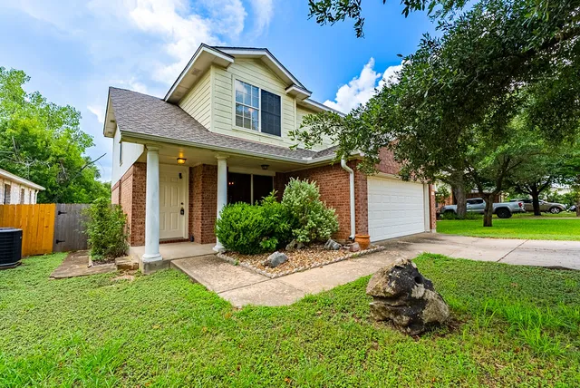 $1,945 | 3929 Upper Passage Lane, Round Rock, TX 78681