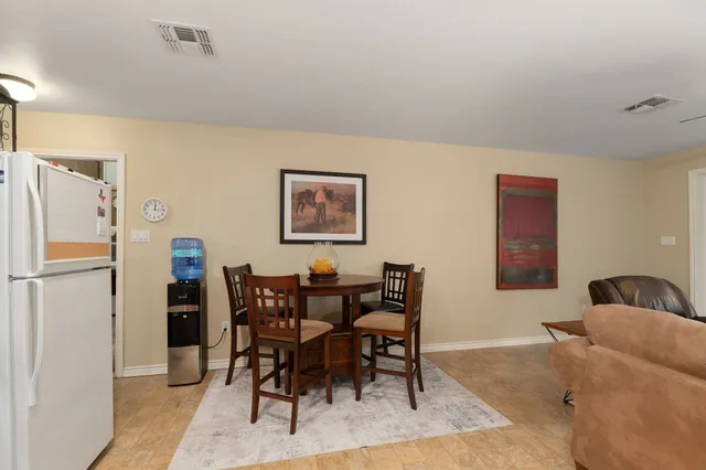 $2,100 | 1072 Papenberg Road, Columbus, TX 78934