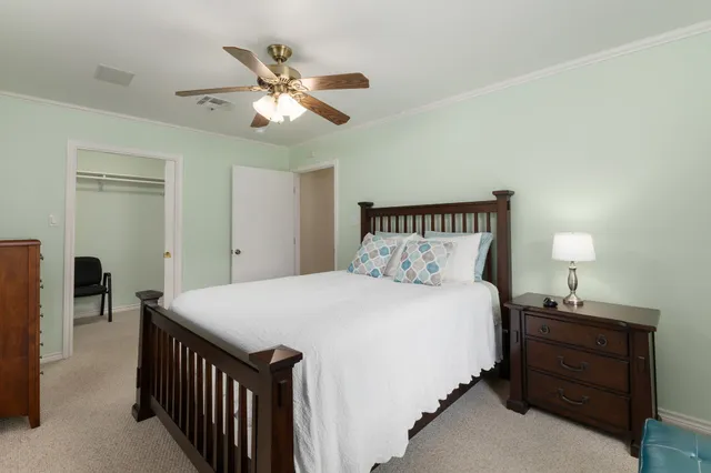 $2,100 | 1072 Papenberg Road, Columbus, TX 78934