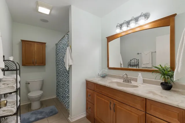 $2,100 | 1072 Papenberg Road, Columbus, TX 78934