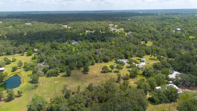 $2,100 | 1072 Papenberg Road, Columbus, TX 78934