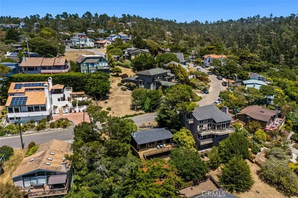 $1,050,000 | 1799 St Thomas Avenue, Cambria, CA 93428