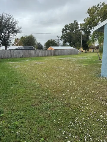 $1,750 | 2215 19th Avenue Southwest, Vero Beach, FL 32962