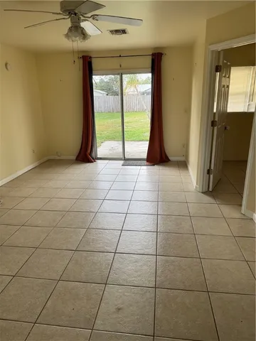 $1,750 | 2215 19th Avenue Southwest, Vero Beach, FL 32962