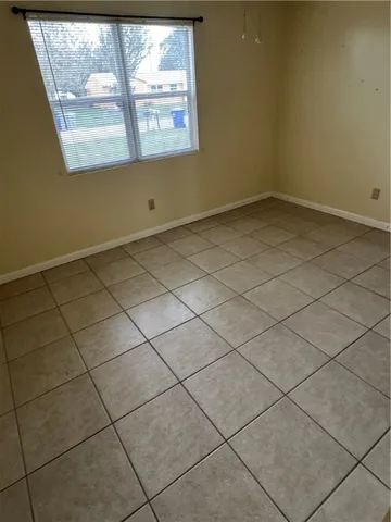 $1,750 | 2215 19th Avenue Southwest, Vero Beach, FL 32962