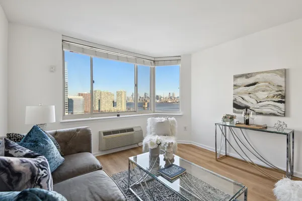 $685,000 | 1 2nd Street, Unit 2506, Jersey City, NJ 07302