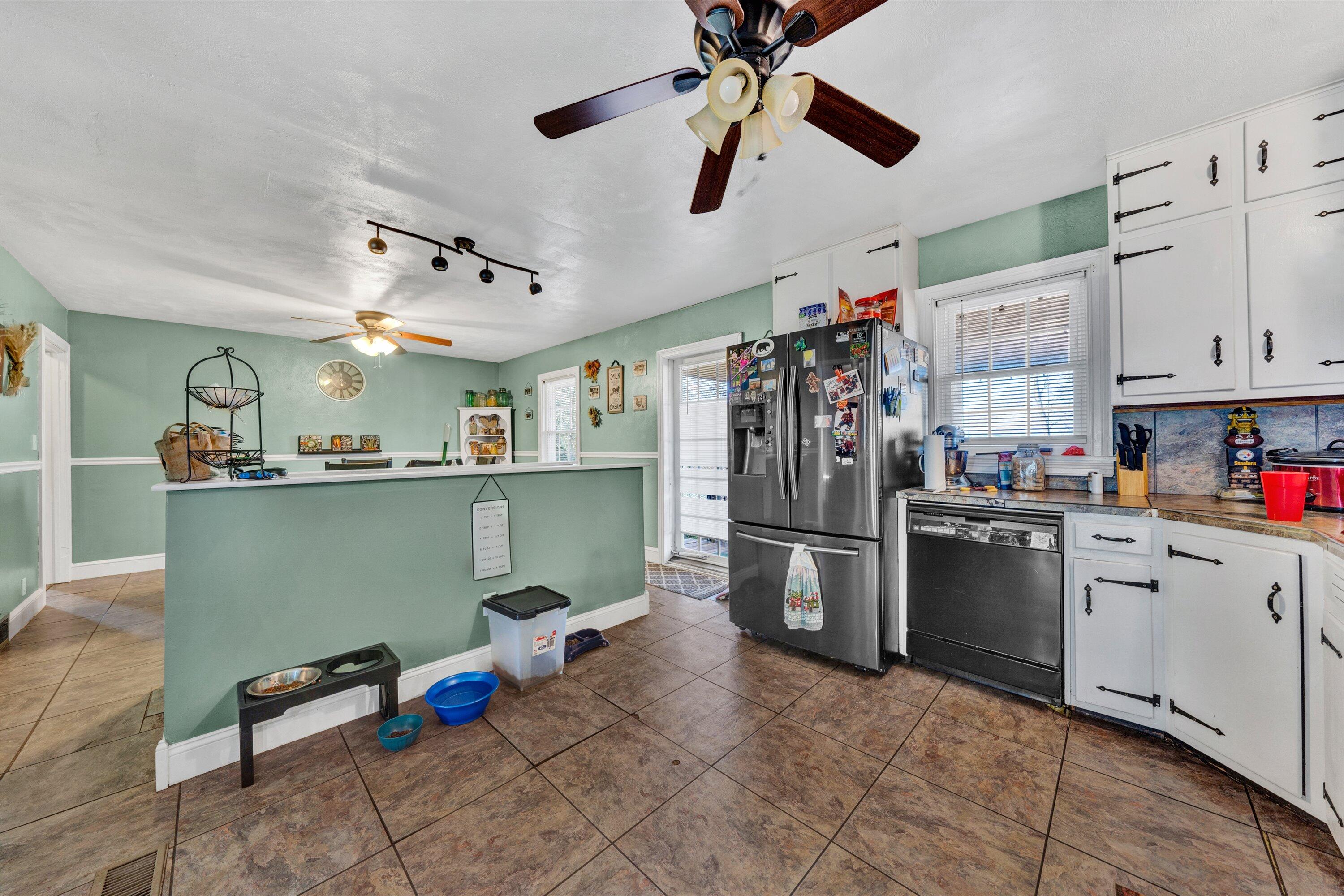 238 Murphy Road Collinsville, VA 24078 - Photo 4 of 18 06-DSC00004