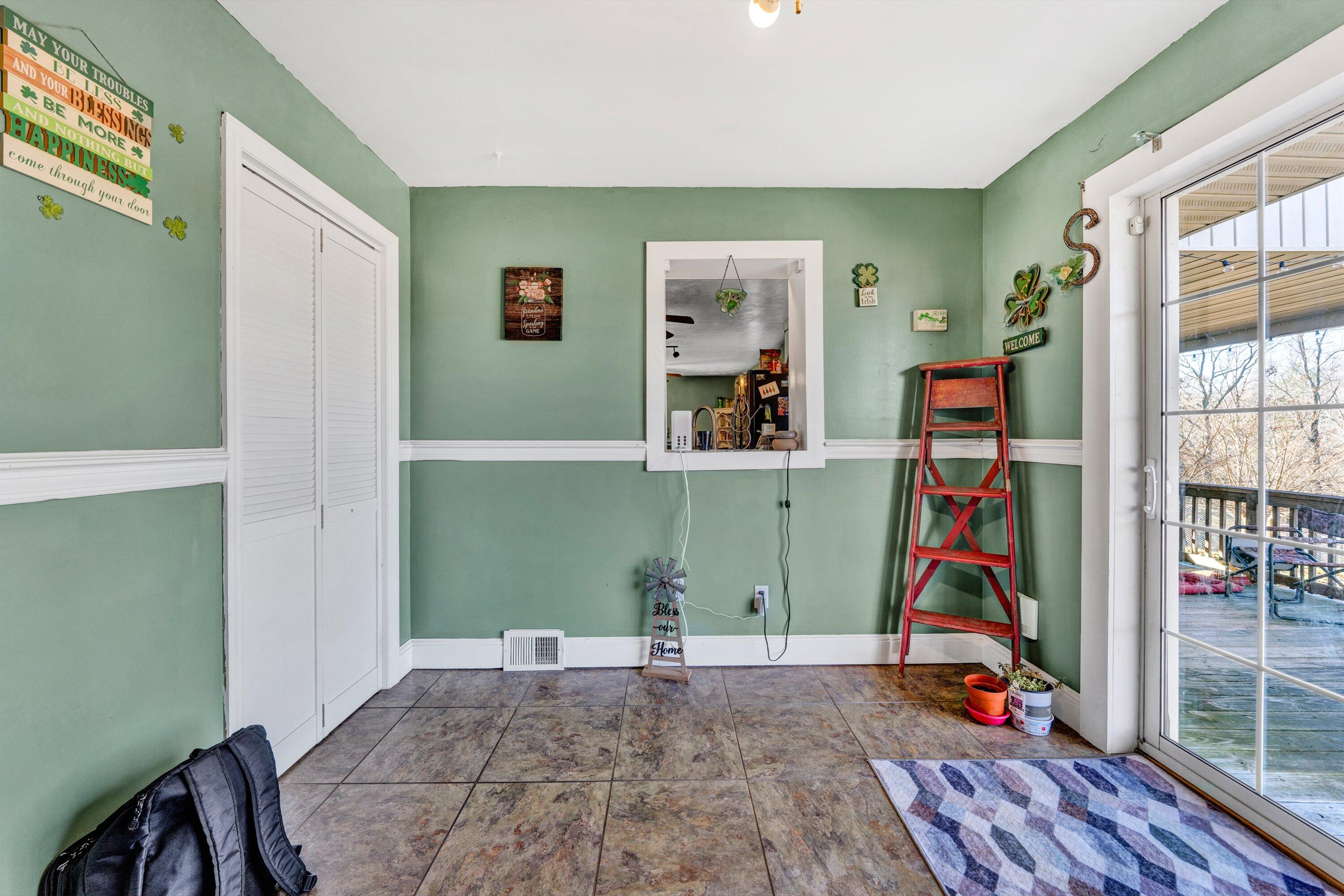 238 Murphy Road Collinsville, VA 24078 - Photo 6 of 18 09-DSC00043