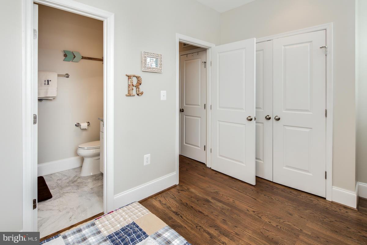 724 Roxboro Place Northwest Washington, DC 20011 - Photo 21 of 29 Bedroom
