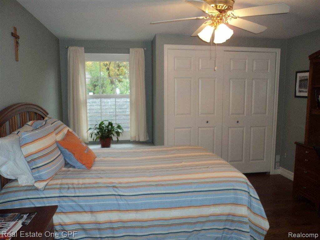 525 Thorntree Road Grosse Pointe, MI 48236 - Photo 18 of 24 747.JPG