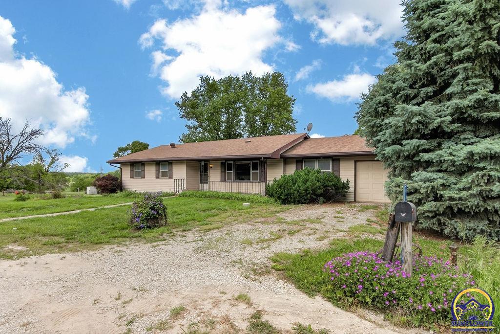 2494 Barton Road Holton, KS 66436 - Photo 39 of 58