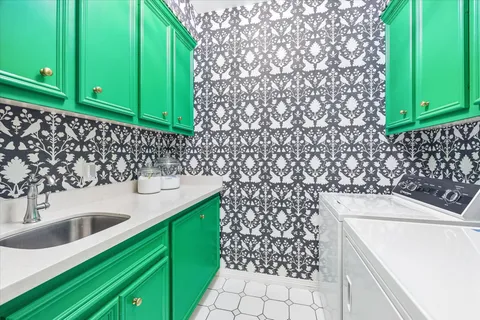 $1,950,000 | 4116 Swarthmore Street, West University Place, TX 77005