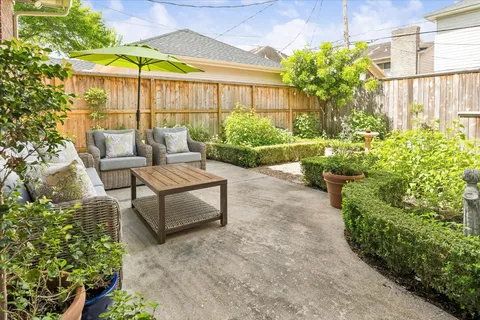 $1,950,000 | 4116 Swarthmore Street, West University Place, TX 77005