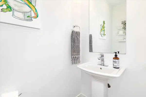 $649,000 | 103 Home Avenue, Oak Park, IL 60302