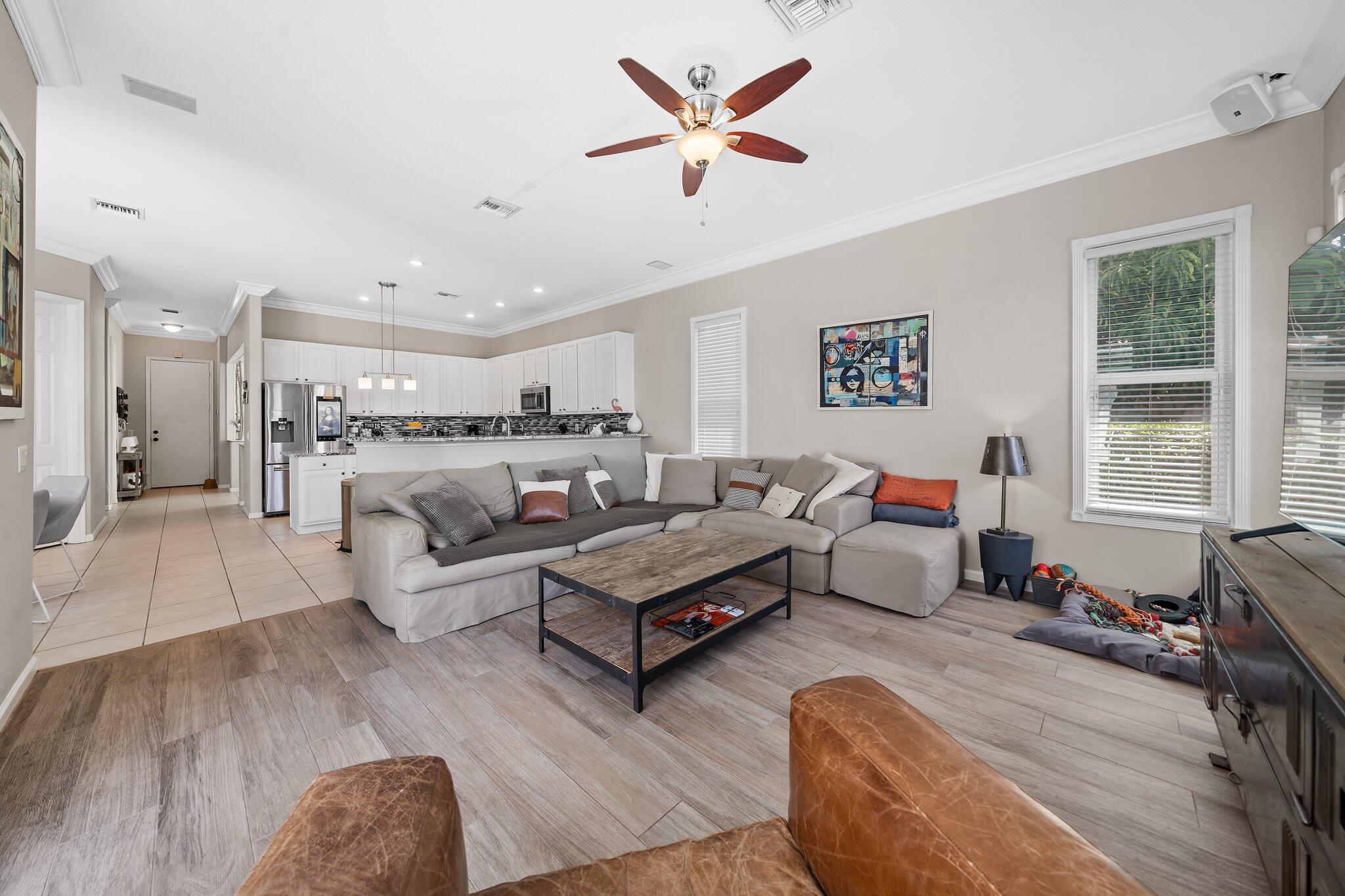 540 Rookery Place Jupiter, FL 33458 - Photo 17 of 58 4D027BF6-67D6-43B5-885E-9650BCE1AE61