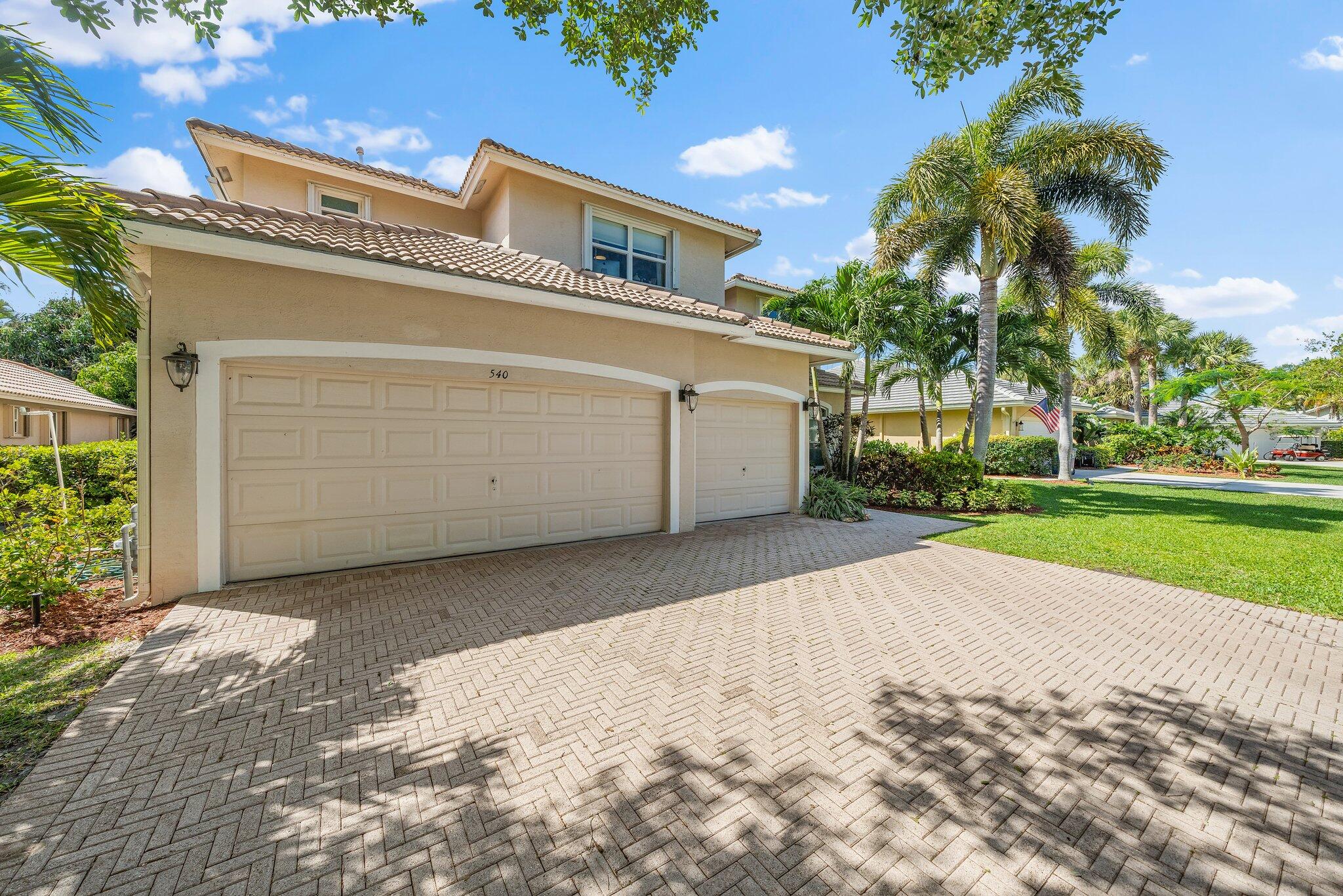 540 Rookery Place Jupiter, FL 33458 - Photo 2 of 58 3A7133F4-2F6E-4F96-BDA7-980250A6D2C6
