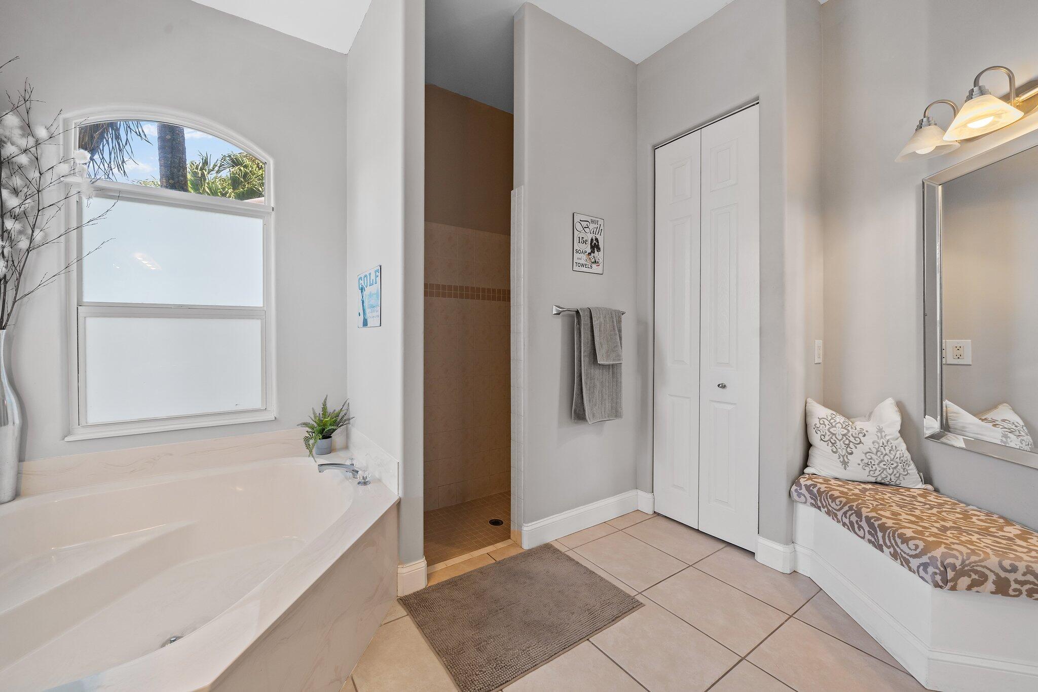 540 Rookery Place Jupiter, FL 33458 - Photo 26 of 58 3D7A275A-7B05-4B7B-B3EE-A9DD95992B11