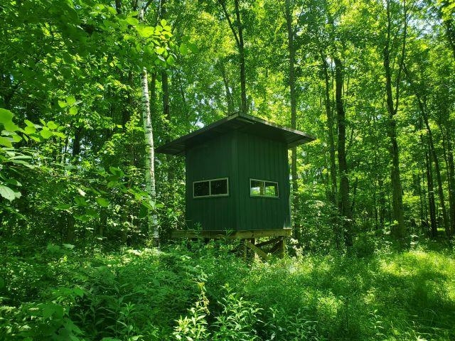 965 Saganing Road Bentley, MI 48613 - Photo 8 of 22 1947582-9d3b3455-5994-4219-ba40-c74459b0ee98.JPG