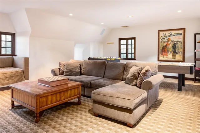 $3,195,000 | 15 Archer Road, Harrison, NY 10528