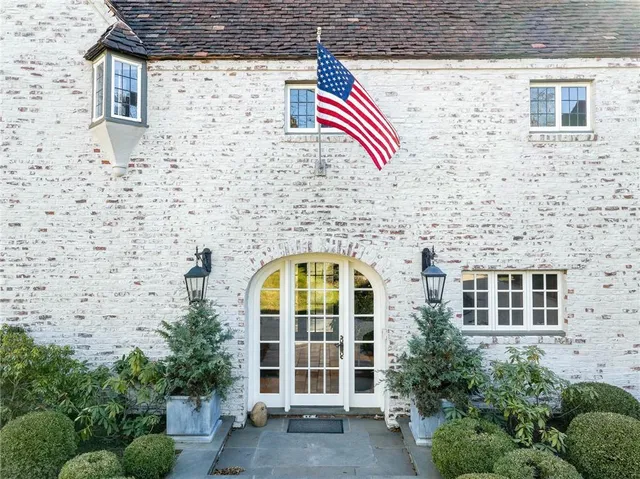 $3,195,000 | 15 Archer Road, Harrison, NY 10528