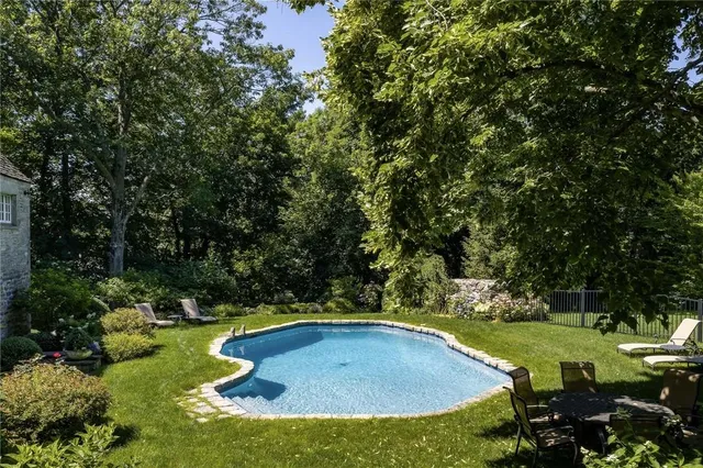 $3,195,000 | 15 Archer Road, Harrison, NY 10528