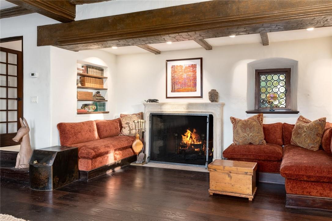 15 Archer Road Harrison, NY 10528 - Photo 6 of 28 Living room w/ fireplace