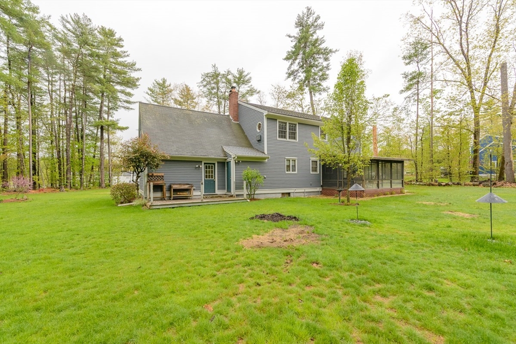 17 New Fitchburg Road Townsend, MA 01474 - Photo 2 of 42