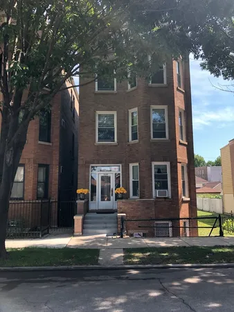 $2,000 | 3429 South Union Avenue, Unit 3R, Chicago, IL 60616