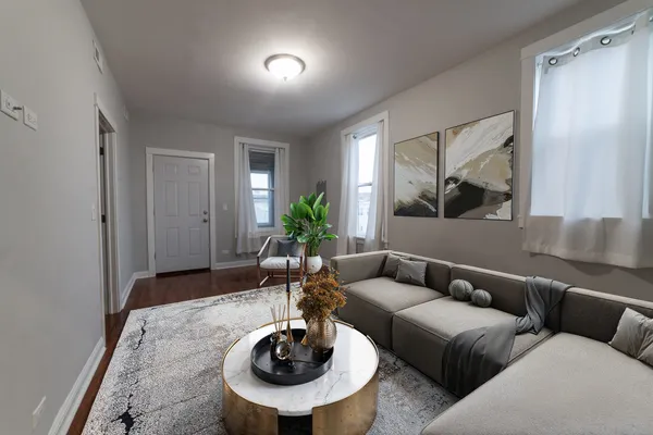 $2,000 | 3429 South Union Avenue, Unit 3R, Chicago, IL 60616