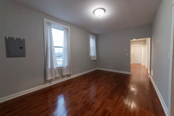 $2,000 | 3429 South Union Avenue, Unit 3R, Chicago, IL 60616