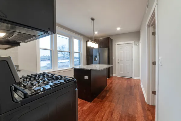 $2,000 | 3429 South Union Avenue, Unit 3R, Chicago, IL 60616