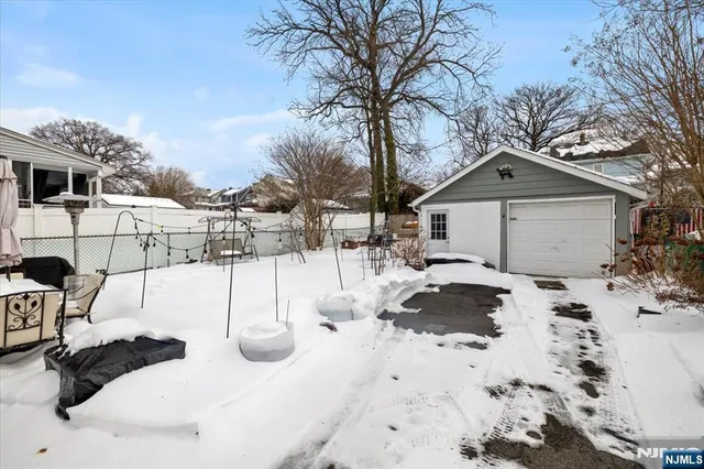 $579,000 | 221 4th Street, Ridgefield Park, NJ 07660