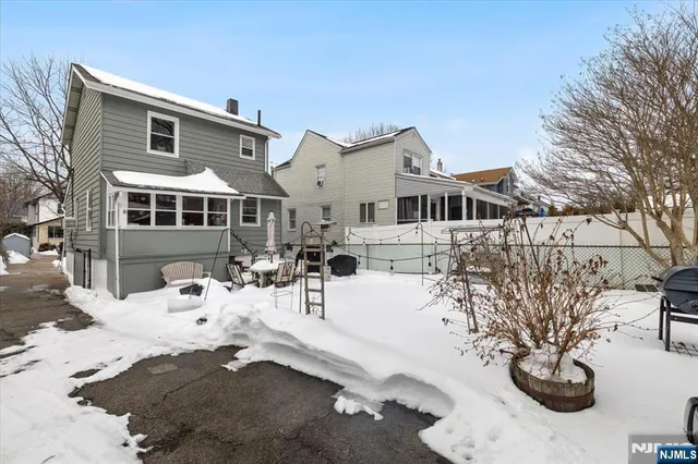 $579,000 | 221 4th Street, Ridgefield Park, NJ 07660