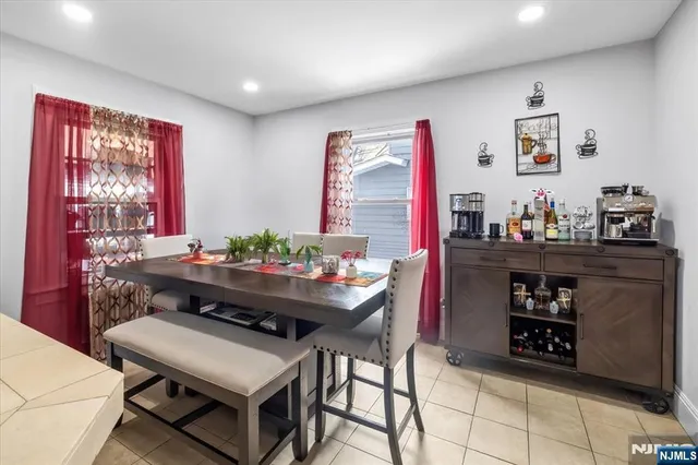 $579,000 | 221 4th Street, Ridgefield Park, NJ 07660