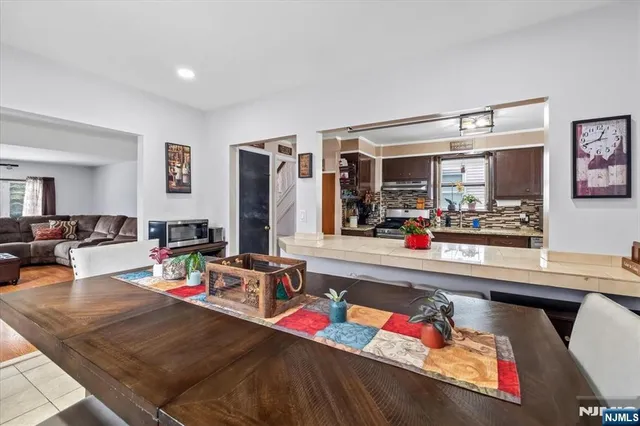 $579,000 | 221 4th Street, Ridgefield Park, NJ 07660