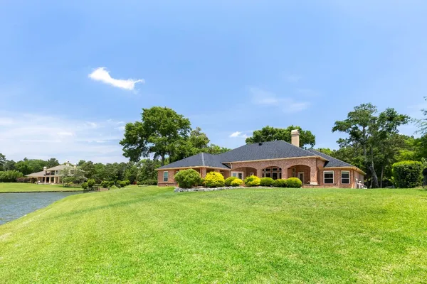$1,395,000 | 28211 East Benders Landing Boulevard, Spring, TX 77386