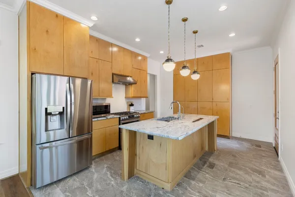 $1,395,000 | 28211 East Benders Landing Boulevard, Spring, TX 77386