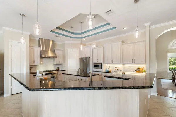 $1,395,000 | 28211 East Benders Landing Boulevard, Spring, TX 77386