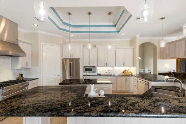 $1,395,000 | 28211 East Benders Landing Boulevard, Spring, TX 77386