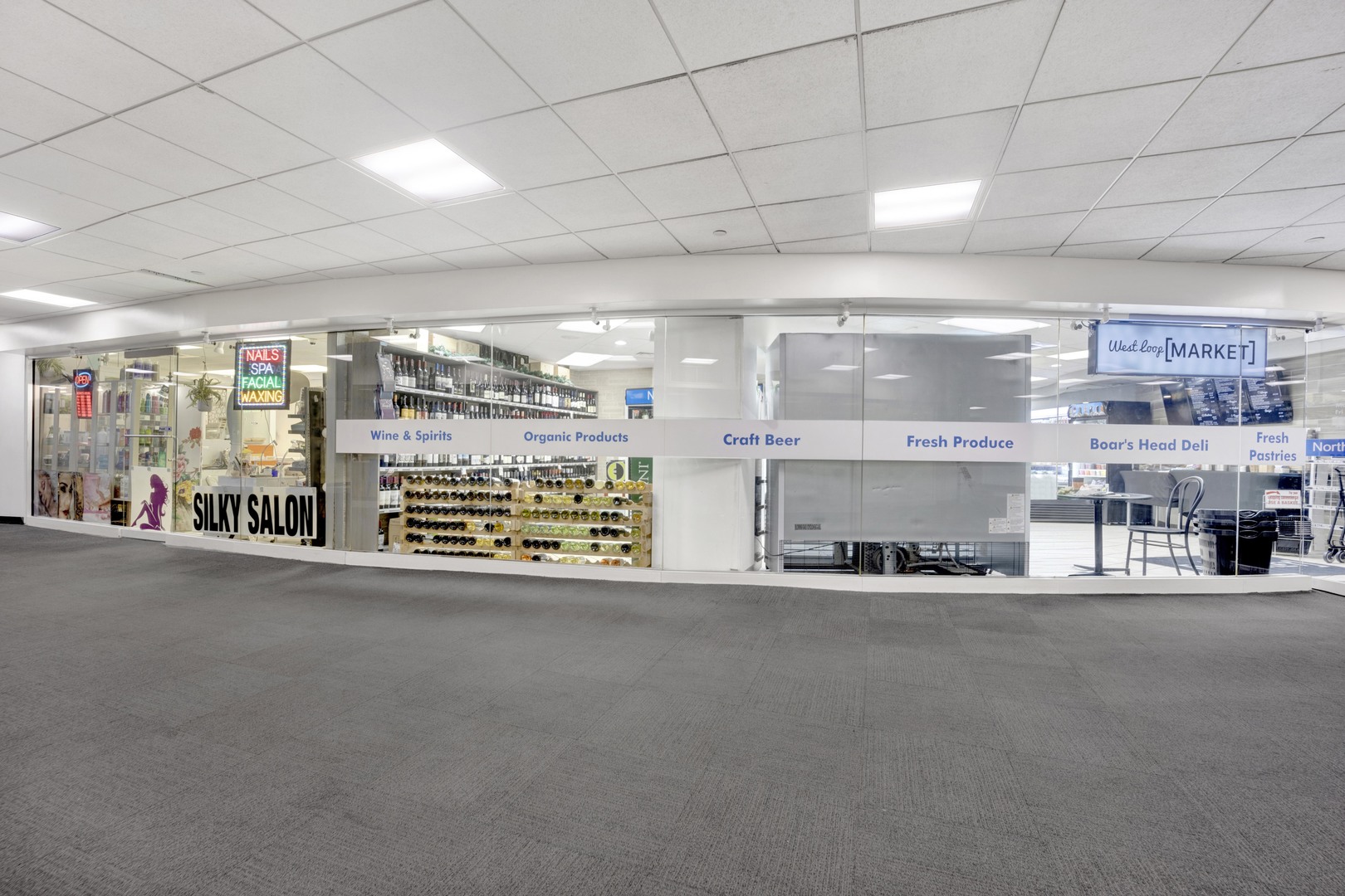 300 North State Street, Unit 4512 Chicago, IL 60654 - Photo 20 of 21 a view of a room with gym equipment