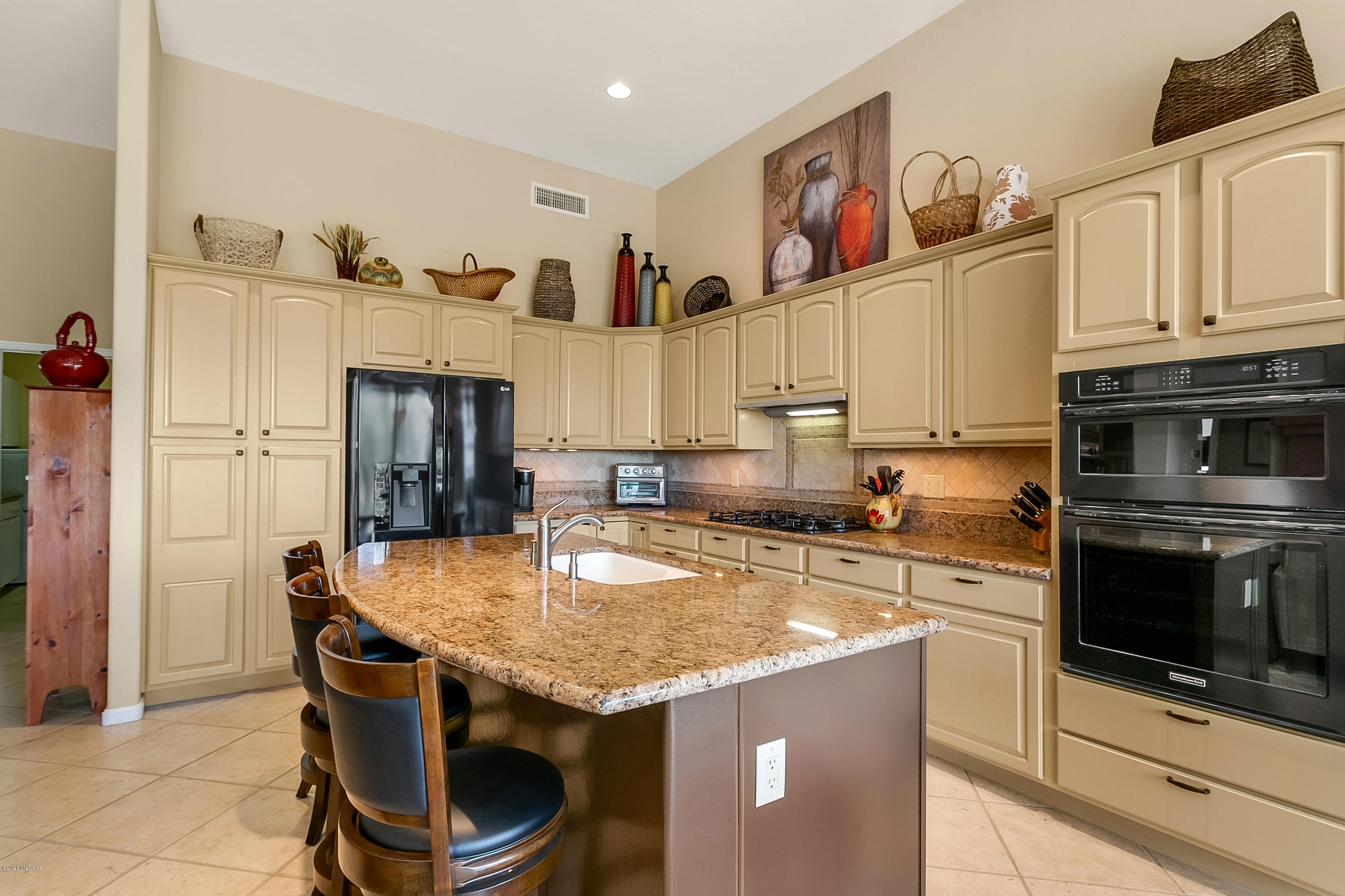 62677 East Rangewood Drive Saddlebrooke, AZ 85739 - Photo 12 of 47