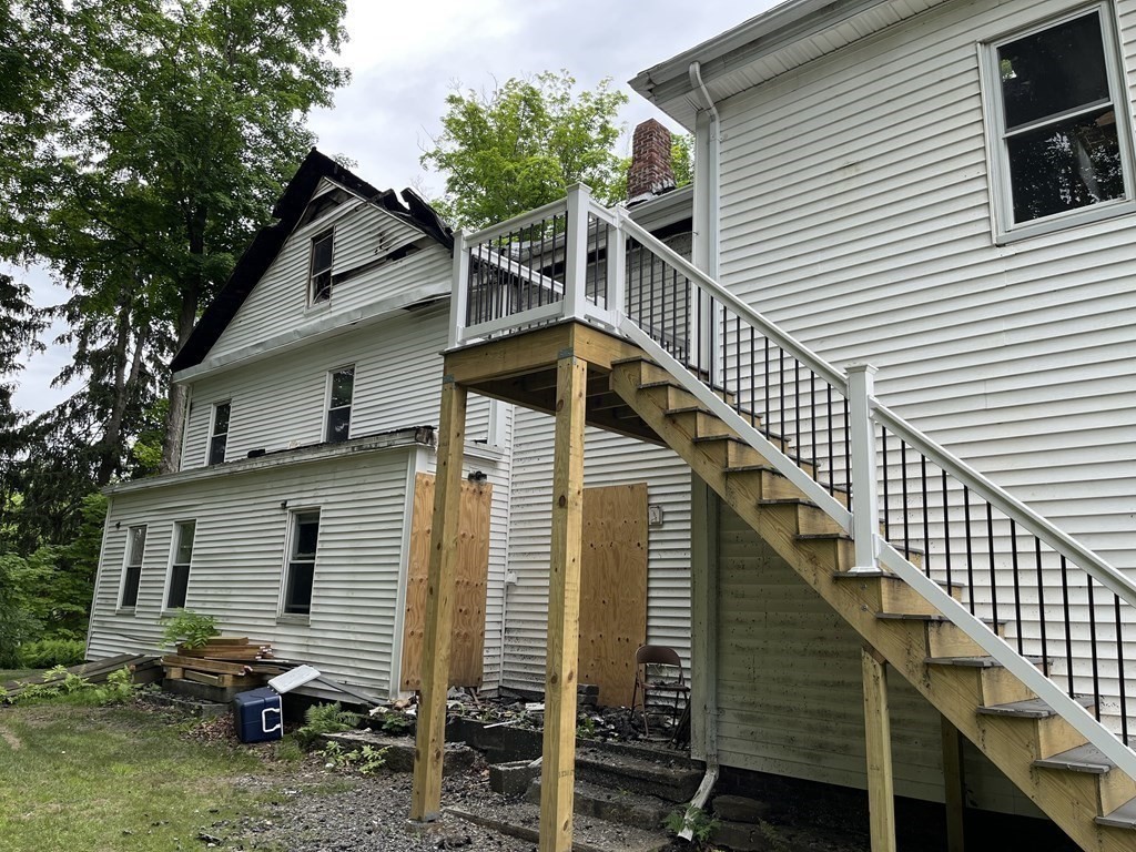 100 Maple Street Warren, MA 01083 - Photo 4 of 5 Gallery Image 4