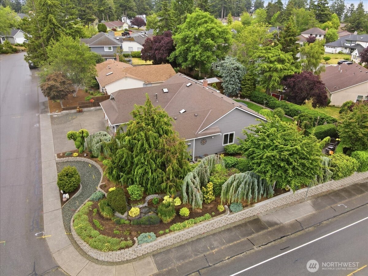 1123 Southwest Kalama Loop Oak Harbor, WA 98277 - Photo 32 of 34