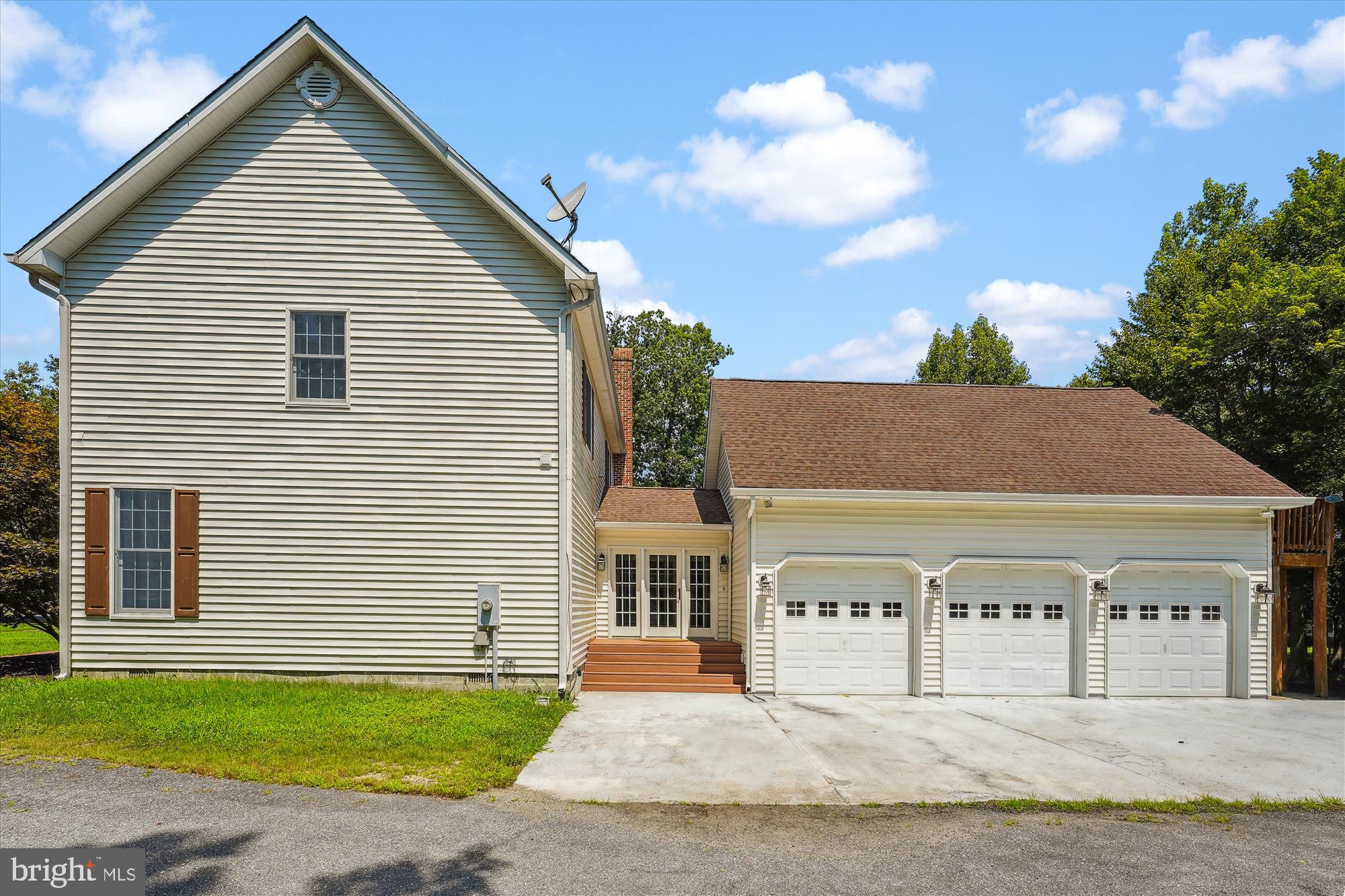 5445 Sixes Road Prince Frederick, MD 20678 - Photo 52 of 98 3 car attached garage