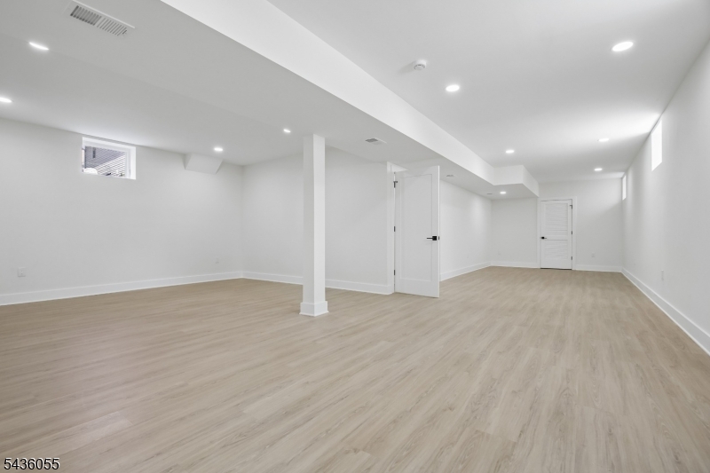 318 Halsey Road Parsippany, NJ 07054 - Photo 33 of 39