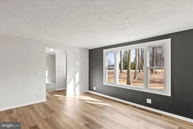 $349,900 | 8287 Pleasant Valley Road, Stewartstown, PA 17363