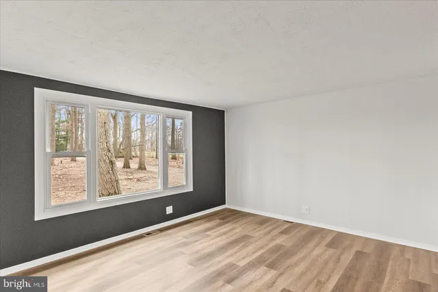 $349,900 | 8287 Pleasant Valley Road, Stewartstown, PA 17363